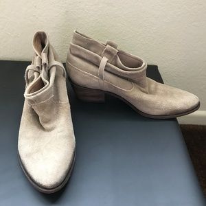 Joie Ajax Tan Leather Slouchy Ankle Booties